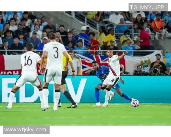 莱城迎战曼城期待逆袭球迷热议两队战术对决与球员状态 莱城迎战曼城期待逆袭球迷热议两队战术对决与球员状态